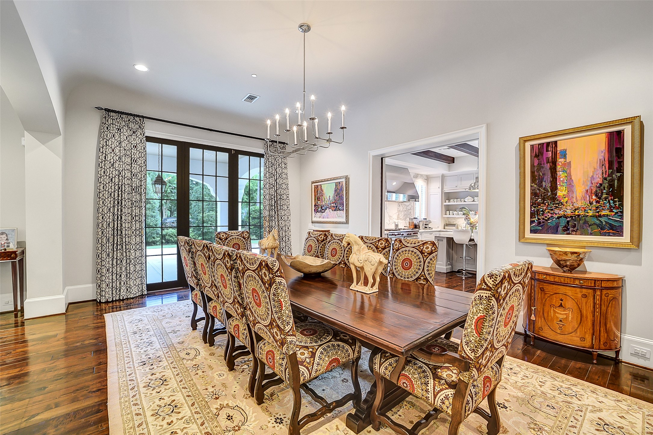 252 Piney Point Road Houston, TX 77024 - Photo 26 of 46 Easy access from the porte cochere into the informal areas of the house. Custom pocket doors separate the breakfast area and the kitchen.