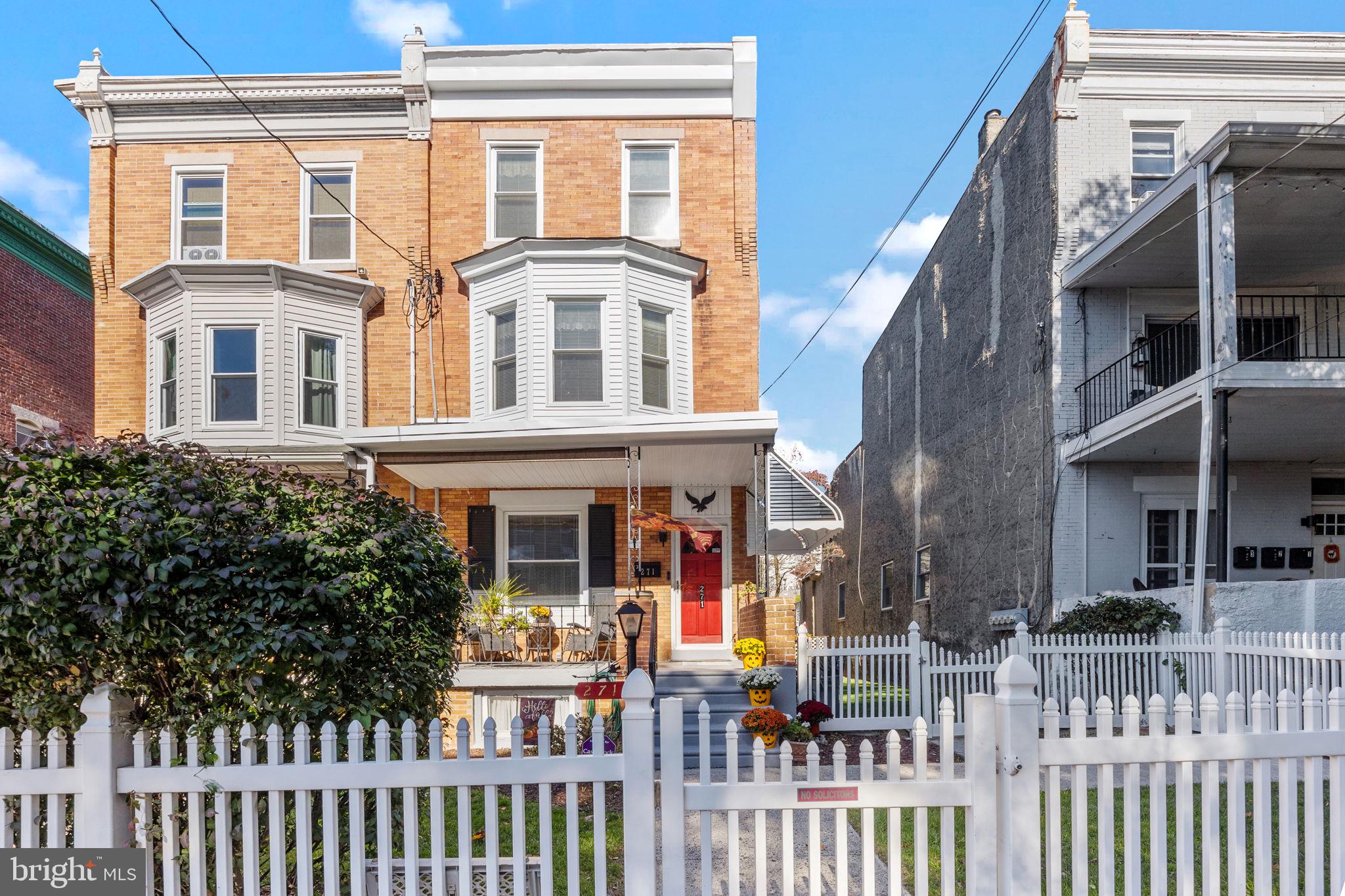 271 Rochelle Avenue Philadelphia, PA 19128 - Photo 2 of 35 Gallery Image 2