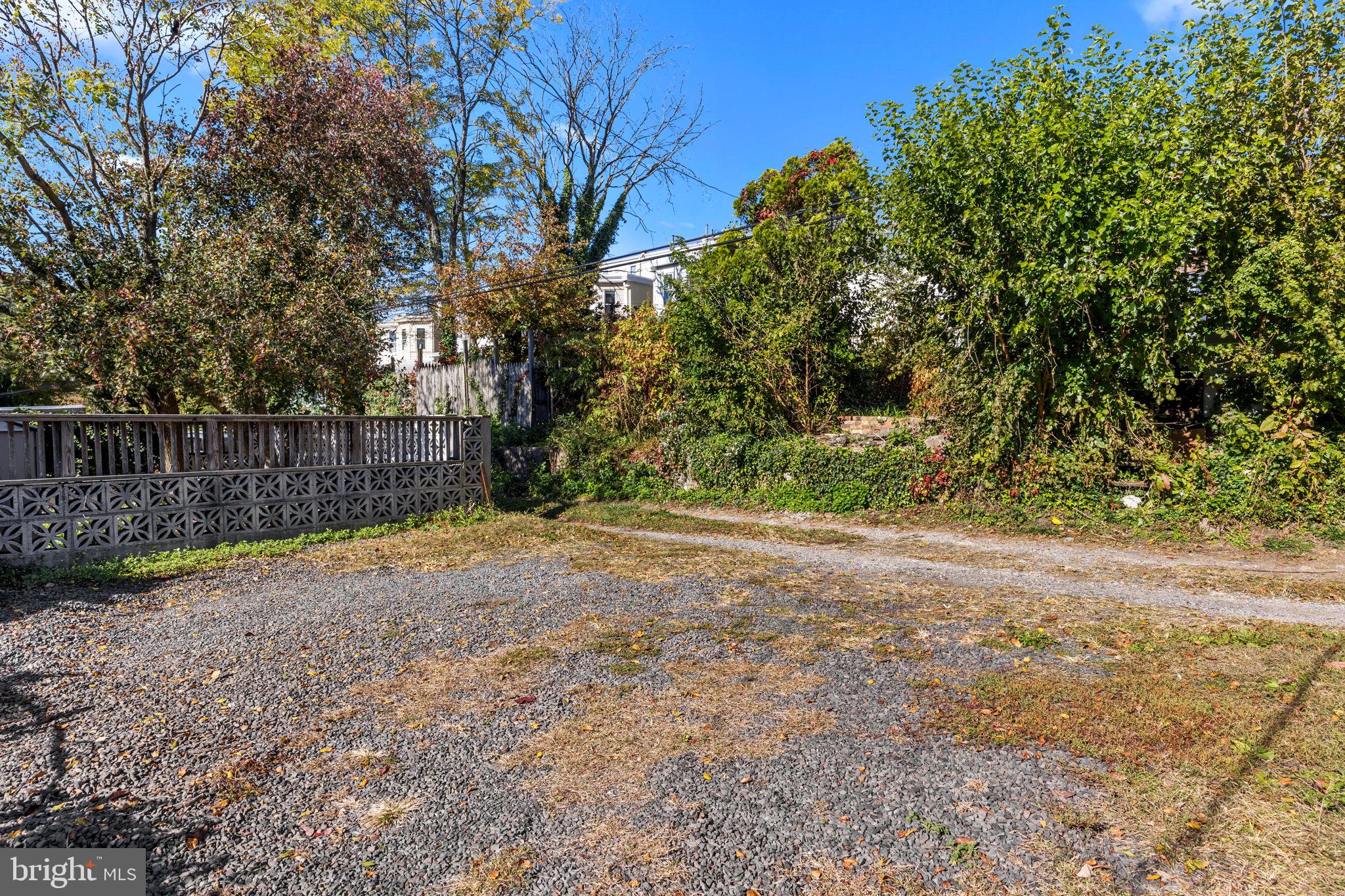 271 Rochelle Avenue Philadelphia, PA 19128 - Photo 31 of 35 Gallery Image 31