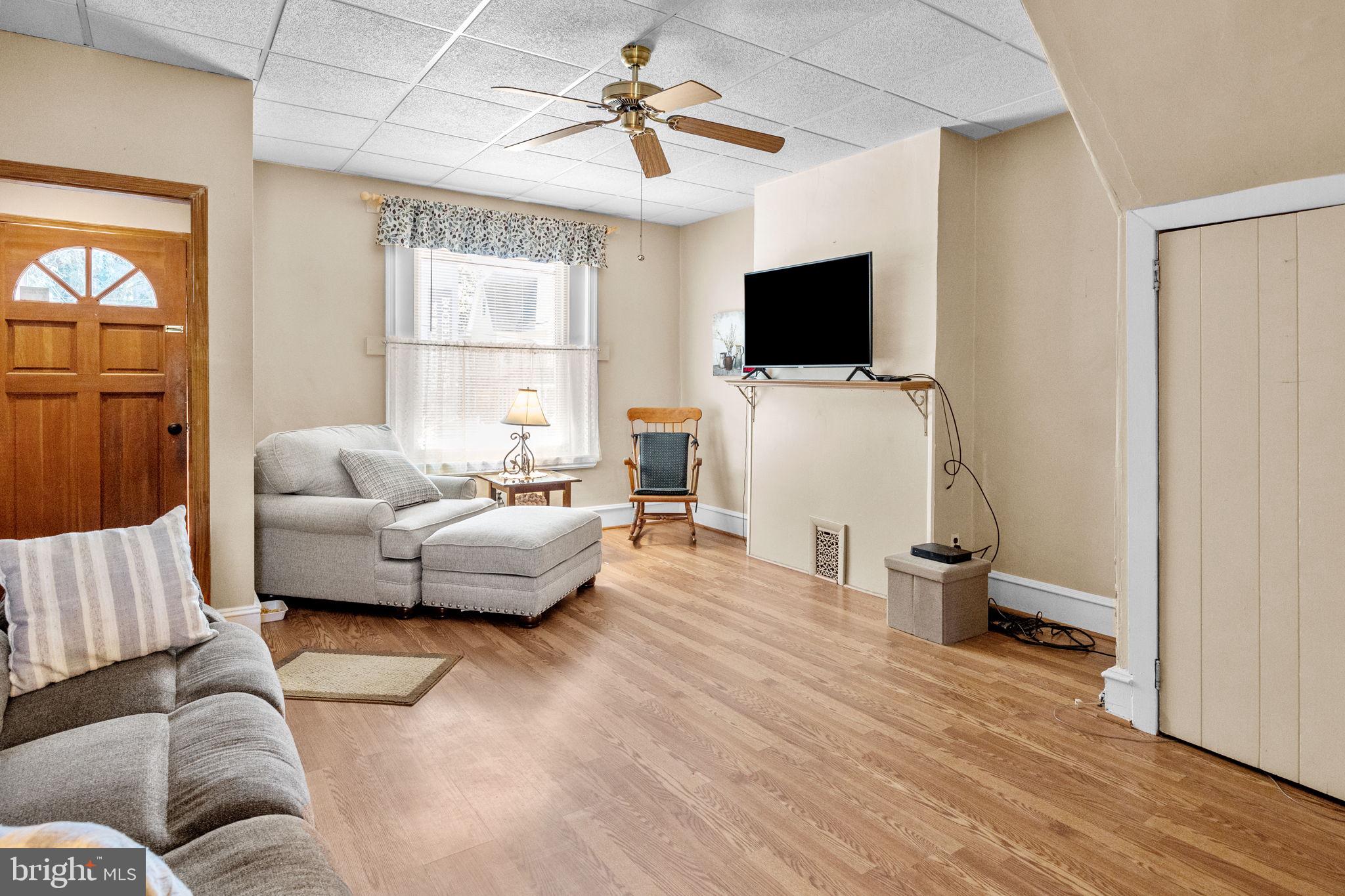271 Rochelle Avenue Philadelphia, PA 19128 - Photo 6 of 35 Gallery Image 6