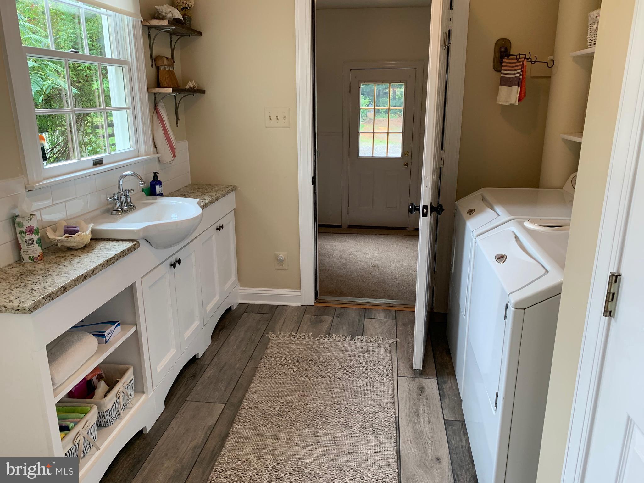 4045 Zulla Road The Plains, VA 20198 - Photo 15 of 33 Laundry