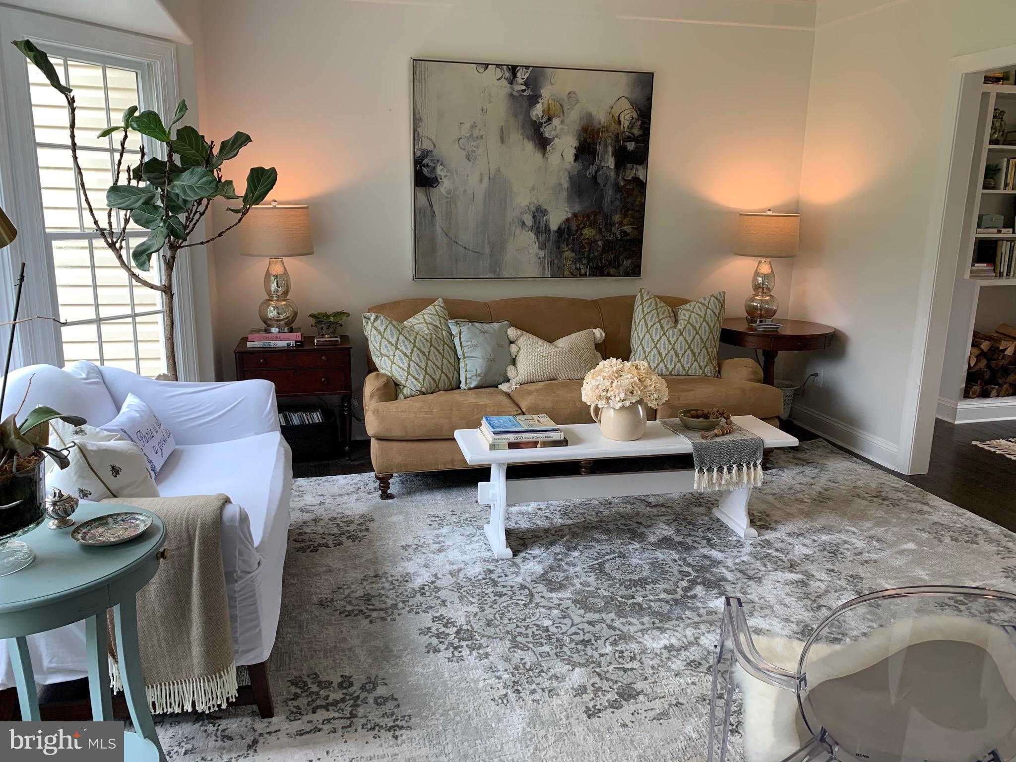 4045 Zulla Road The Plains, VA 20198 - Photo 7 of 33 Living Room