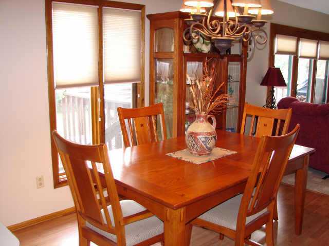 374 Allview Road Westerville, OH 43081 - Photo 4 of 10 Gallery Image 4