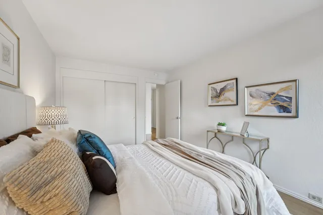 $415,000 | 323 Monte Vista Avenue, Unit 203, Oakland, CA 94611