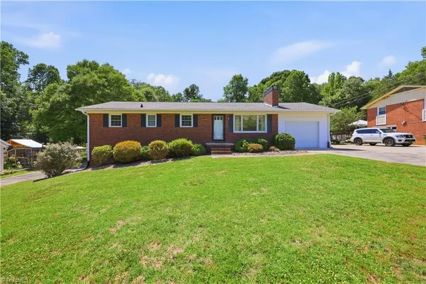 $274,900 | 464 Cedar Drive, Winston-Salem, NC 27107
