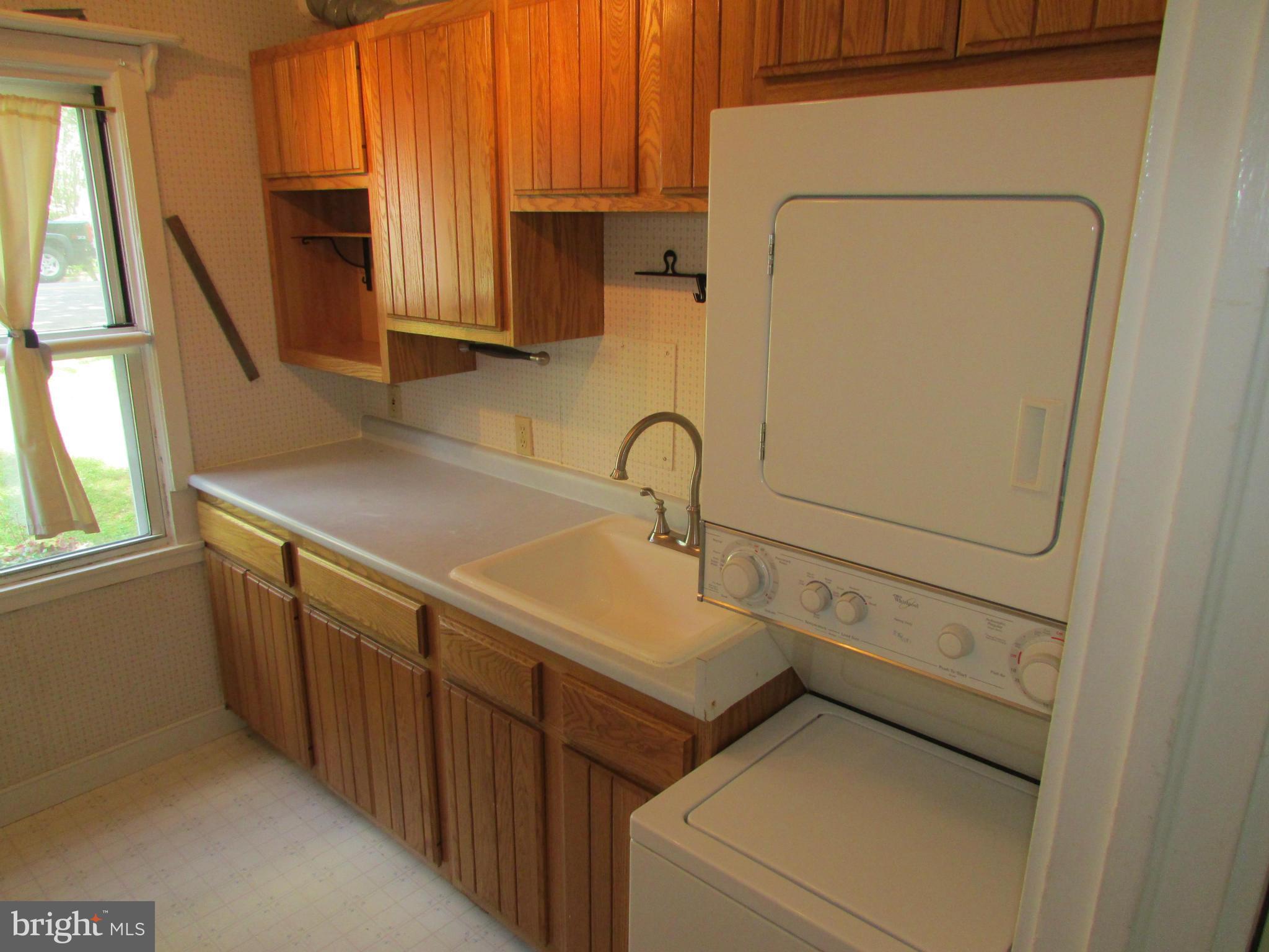 9 Hillside Road, Unit D Greenbelt, MD 20770 - Photo 10 of 20 Kitchen