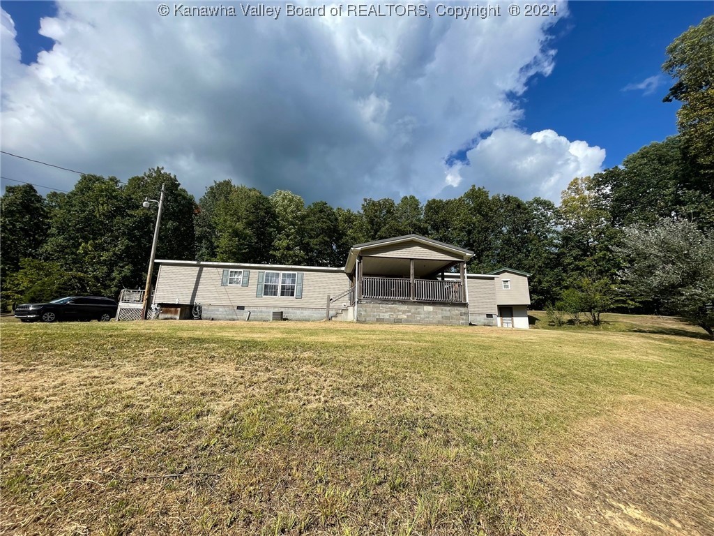 335 Teaberry Road Maysel, WV 25133 - Photo 2 of 34 Gallery Image 2