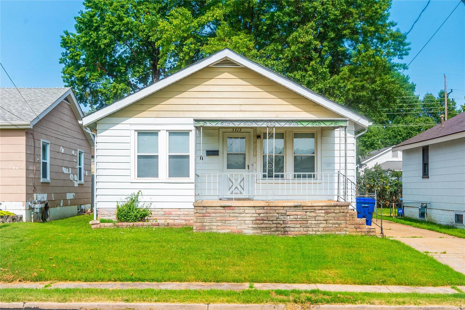 3717 Risch Avenue St. Louis, MO 63125 - Photo 1 of 17 Gallery Image 1
