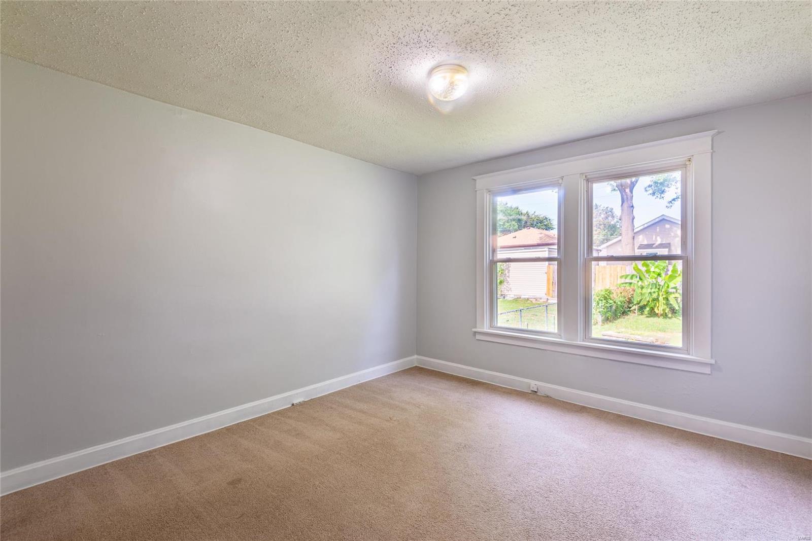 3717 Risch Avenue St. Louis, MO 63125 - Photo 11 of 17 Gallery Image 11
