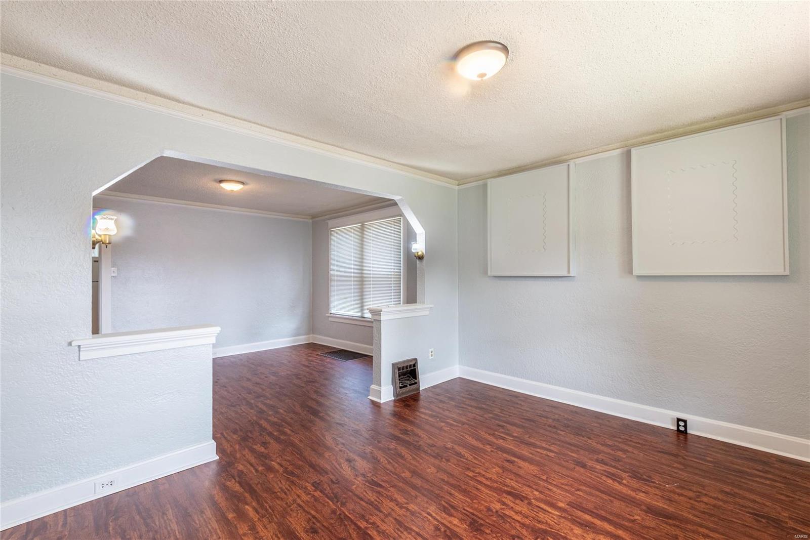 3717 Risch Avenue St. Louis, MO 63125 - Photo 3 of 17 Gallery Image 3