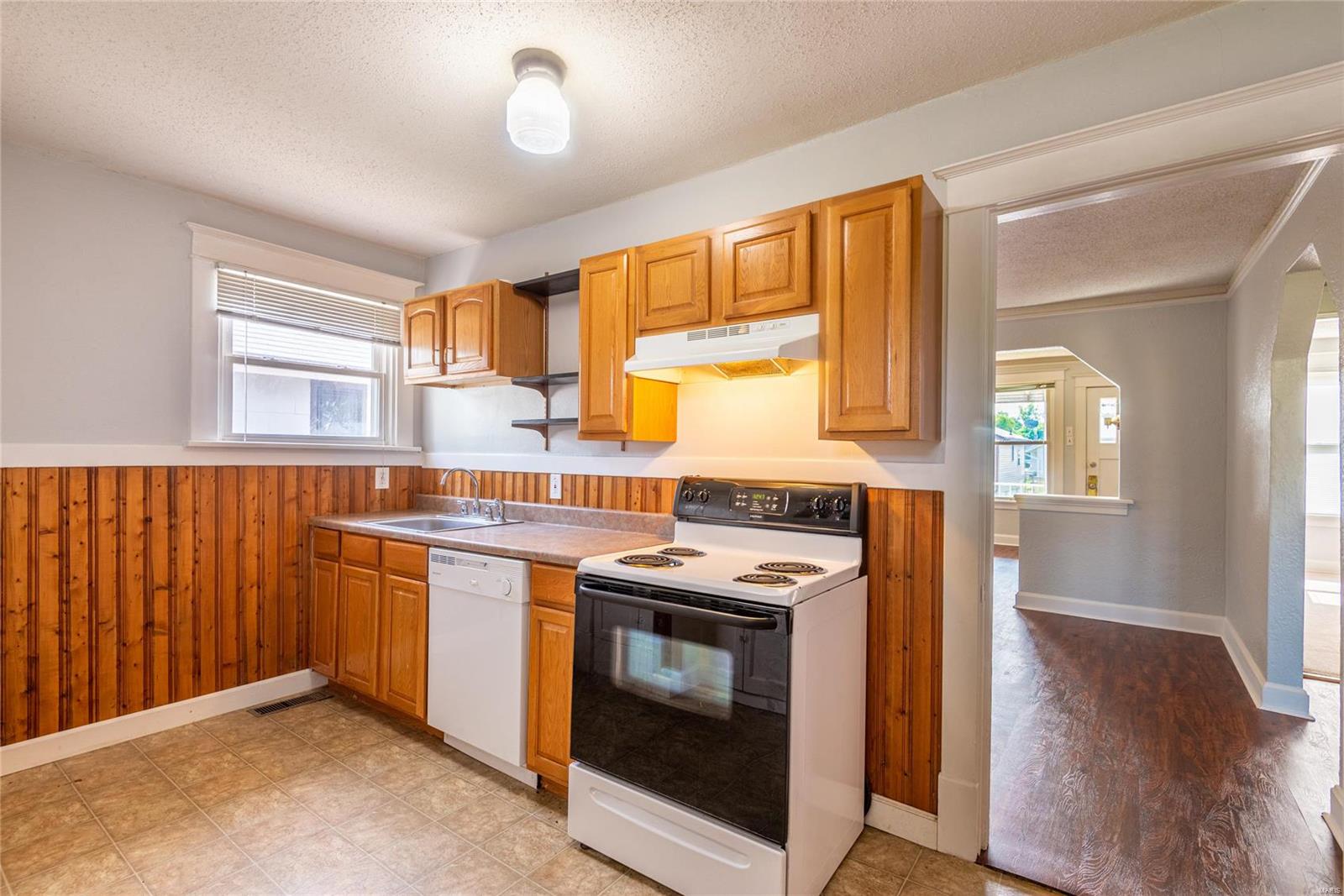 3717 Risch Avenue St. Louis, MO 63125 - Photo 6 of 17 Gallery Image 6