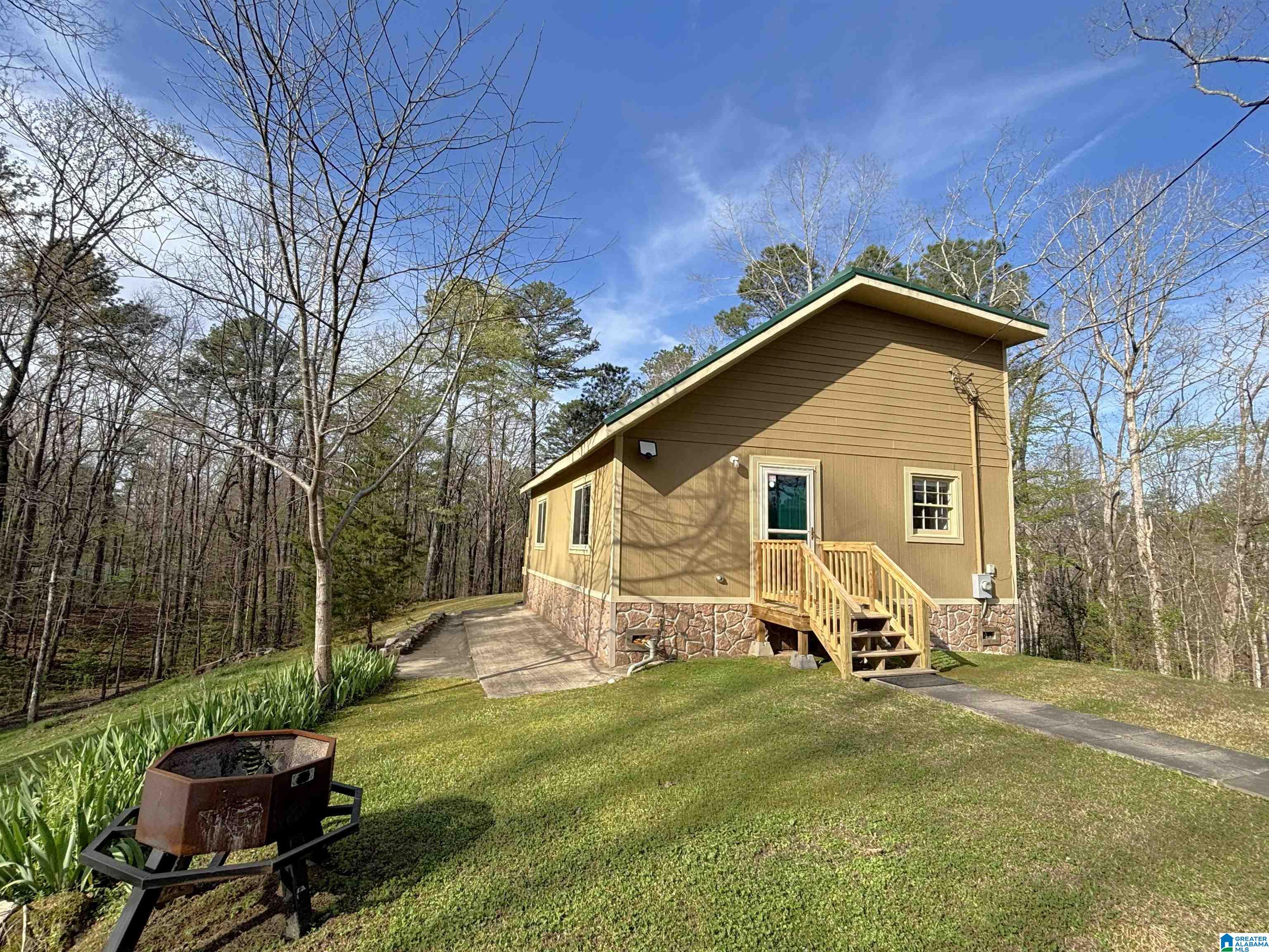 930 Isbell Road Odenville, AL 35120 - Photo 3 of 40