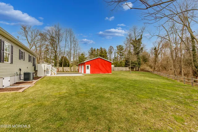 a view of outdoor space and garden