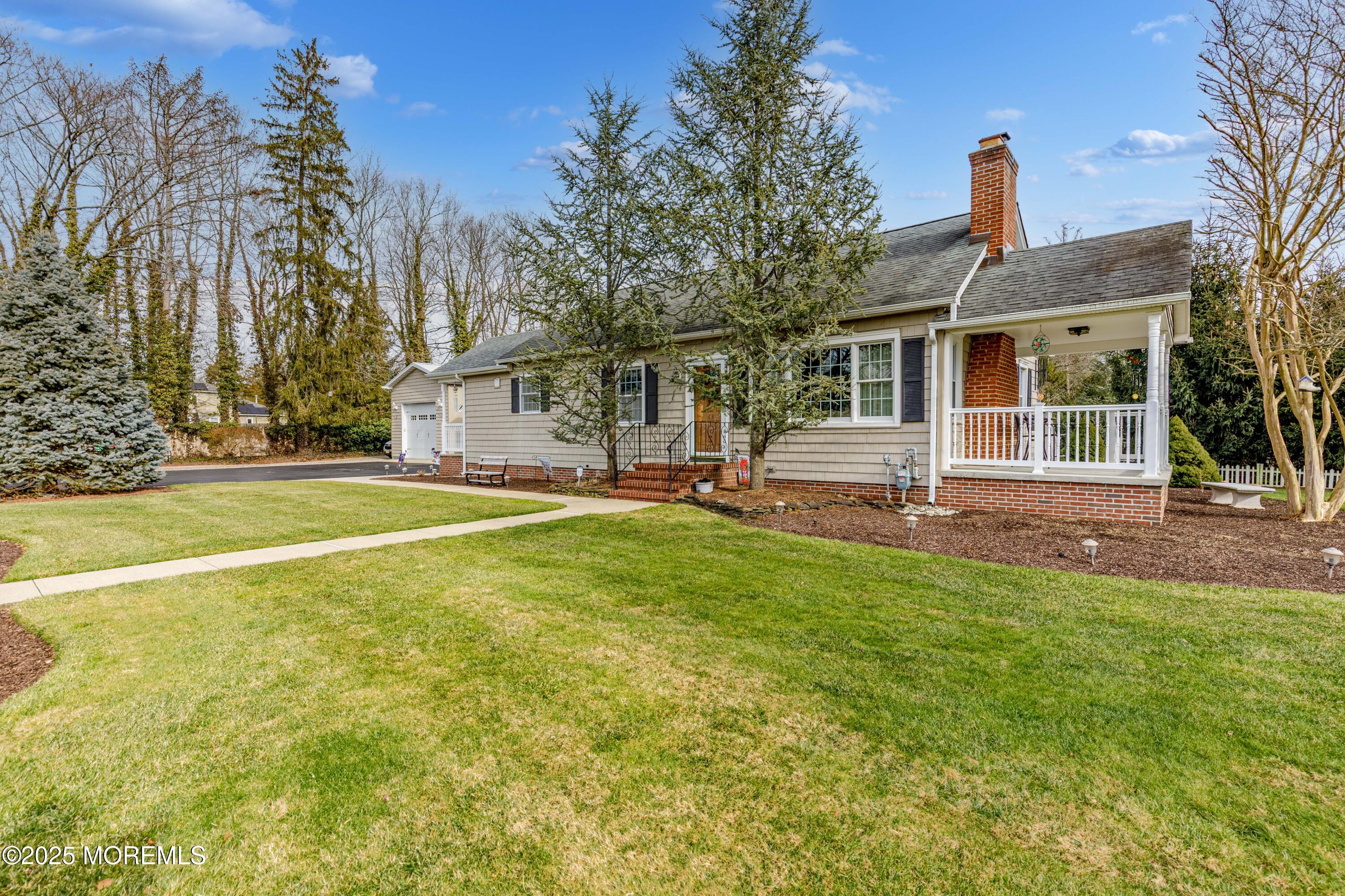 63 North New Prospect Road Jackson, NJ 08527 - Photo 4 of 43 a front view of house with yard
