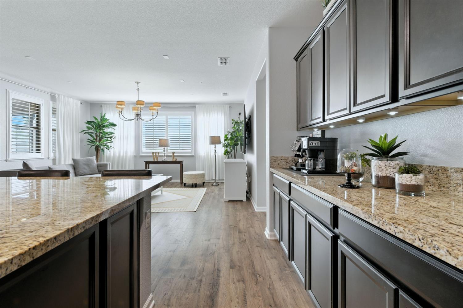 18200 Broadmoor Way Lathrop, CA 95330 - Photo 11 of 48