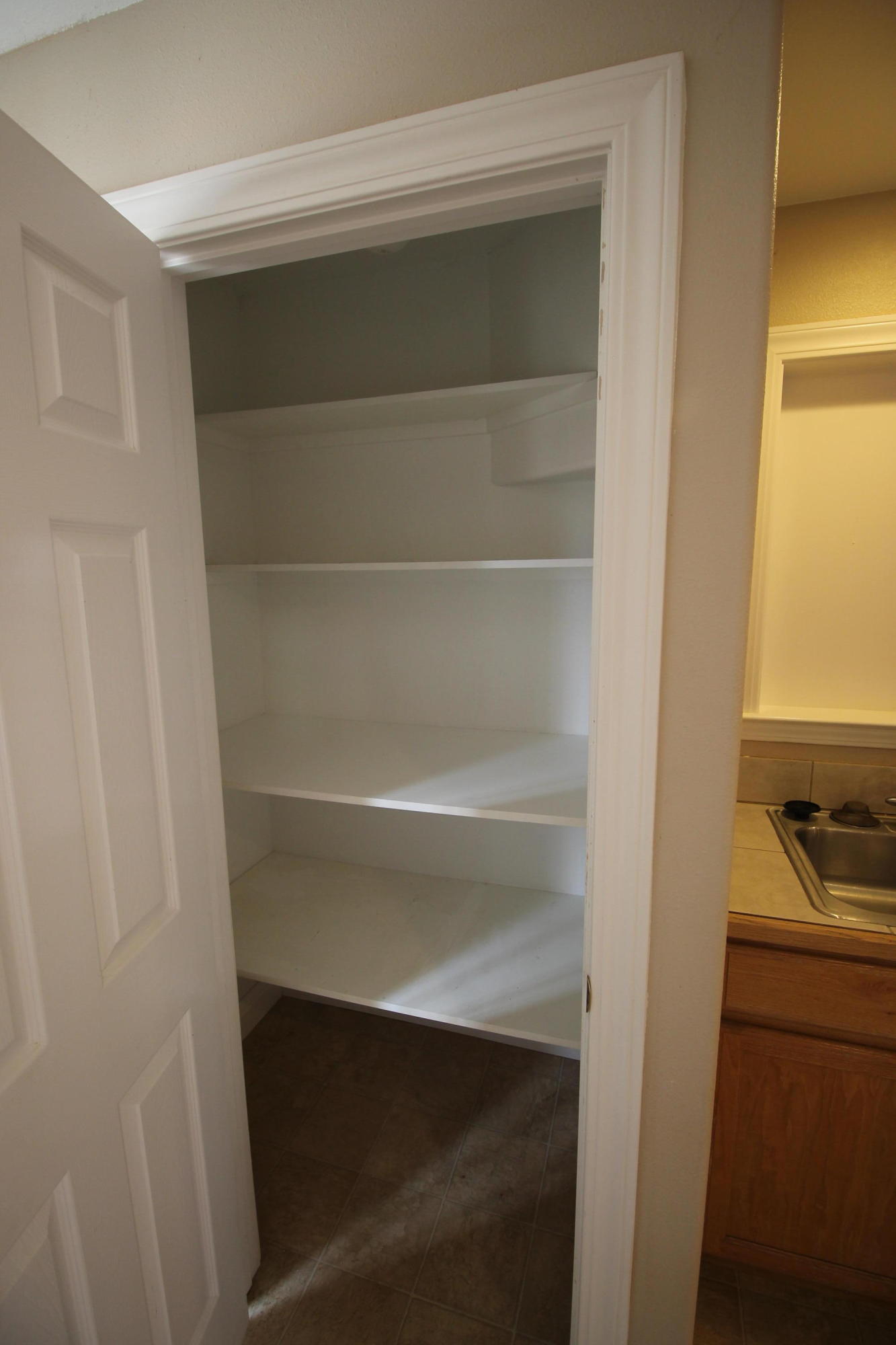 15400 Cloverdale Road Anderson, CA 96007 - Photo 8 of 22 Pantry