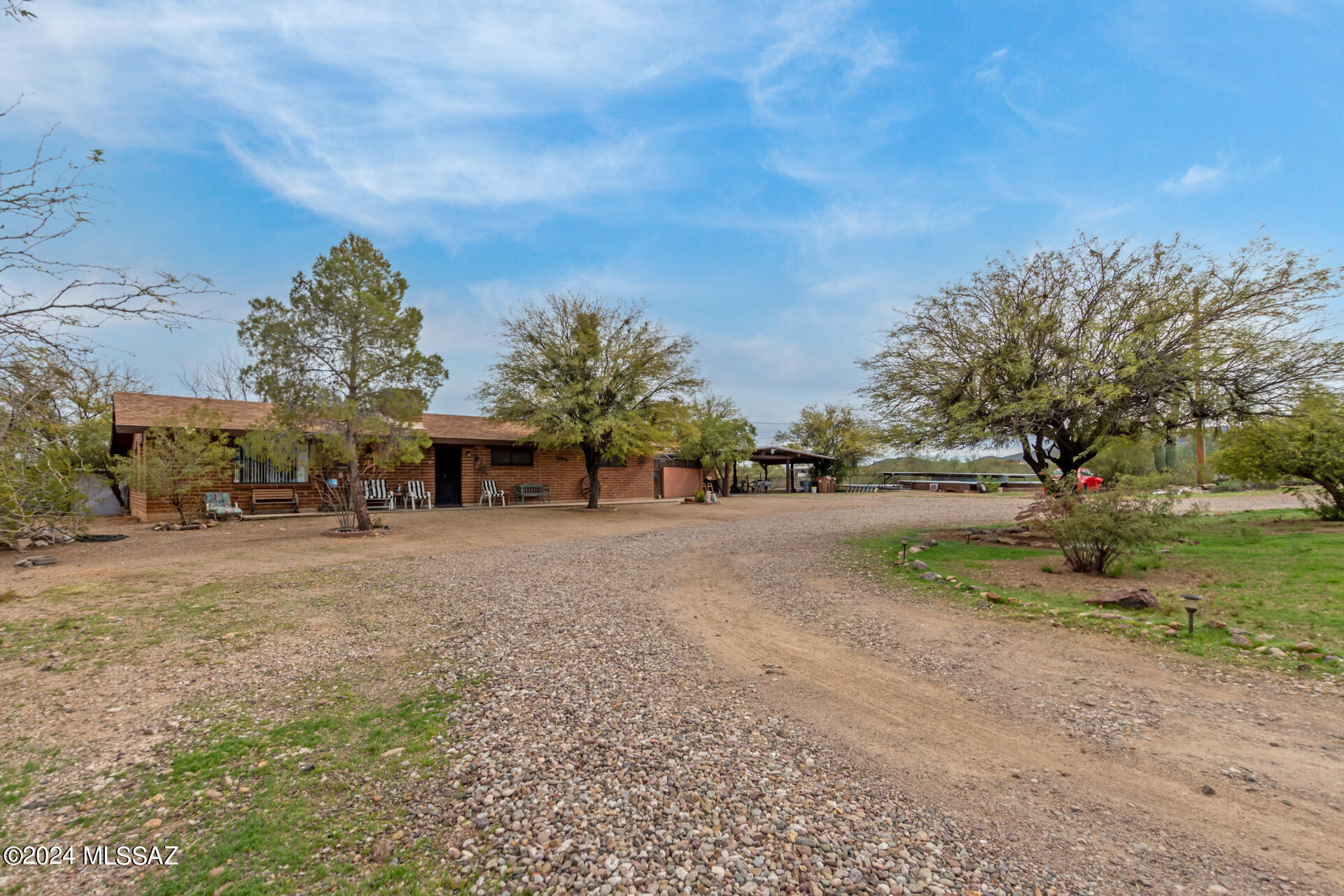 2940 North Grannen Road Tucson, AZ 85745 - Photo 3 of 15 Gallery Image 3