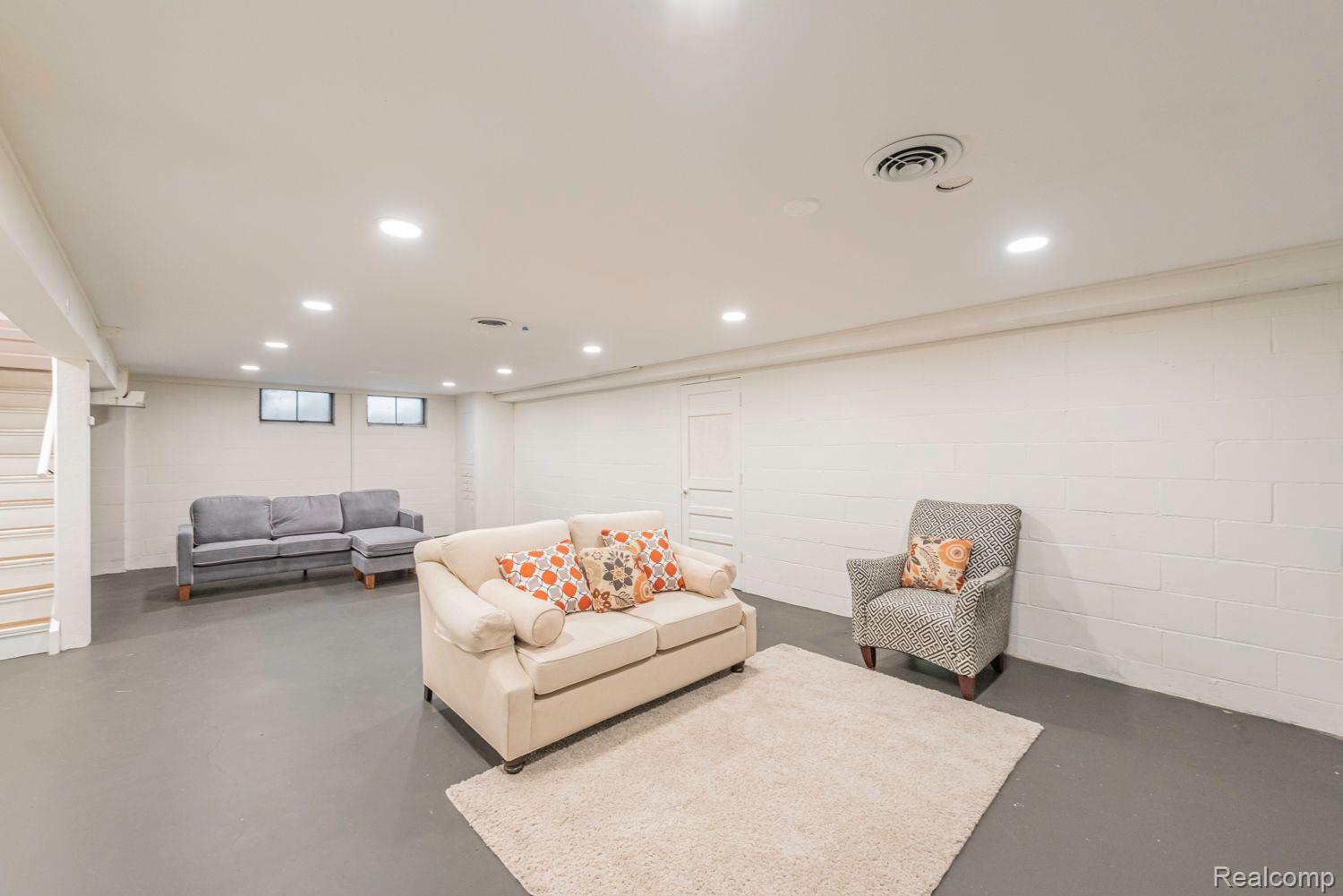 3574 Elizabeth Road Ann Arbor, MI 48103 - Photo 42 of 68 Gallery Image 42