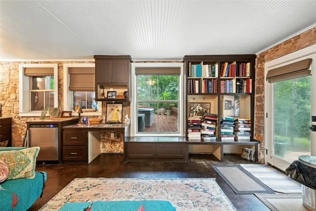 $2,900,000 | 179 Springlake Drive, Gladewater, TX 75647