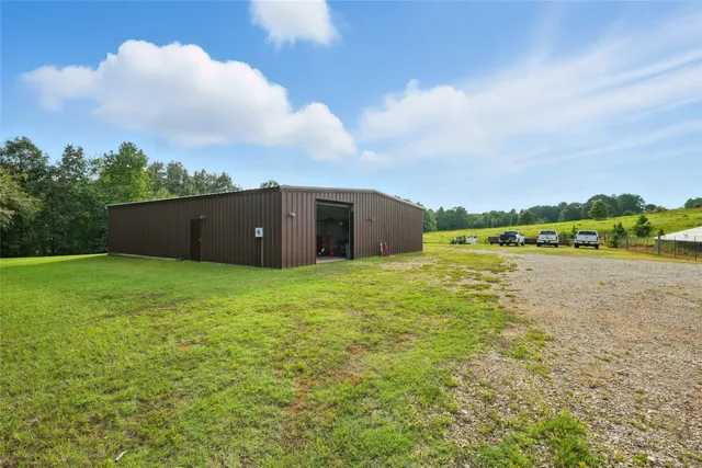 $2,900,000 | 179 Springlake Drive, Gladewater, TX 75647