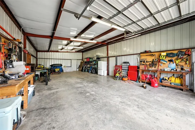 $2,900,000 | 179 Springlake Drive, Gladewater, TX 75647