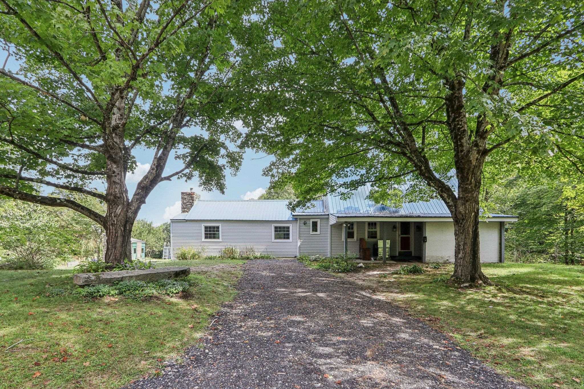 60 Ledge Farm Road Nottingham, NH 03290 - Photo 3 of 25