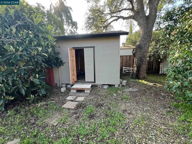 $1,800 | 1513 5th Street, Concord, CA 94519