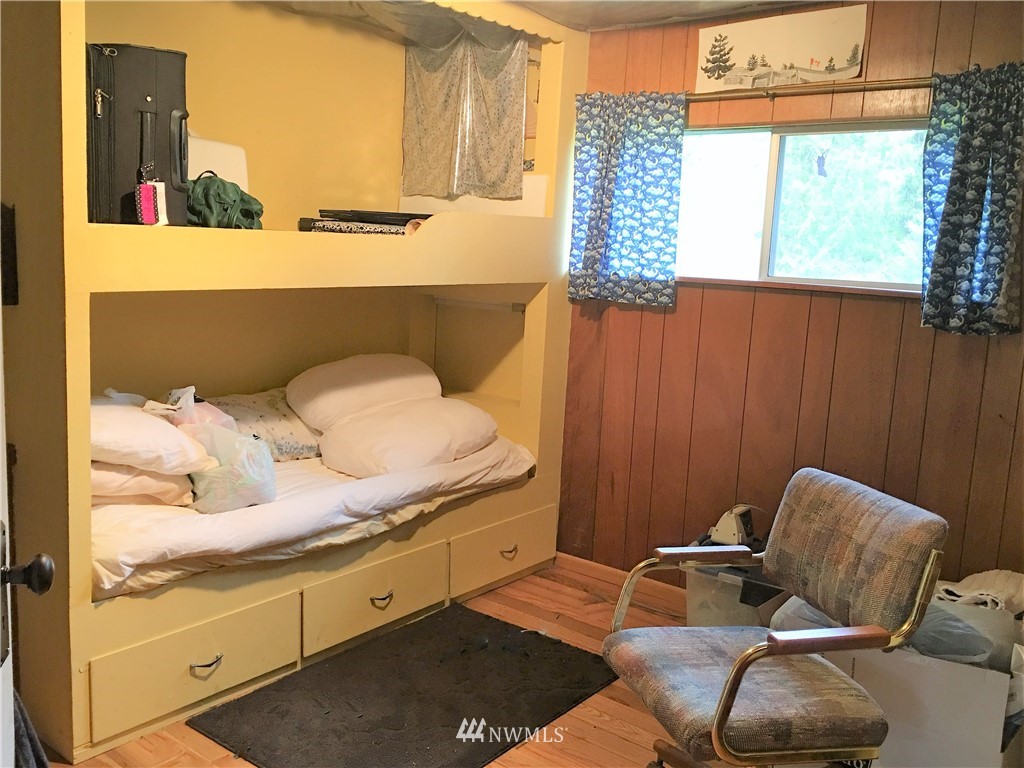 1668 Northeast Madison Road Poulsbo, WA 98370 - Photo 11 of 21 Gallery Image 11