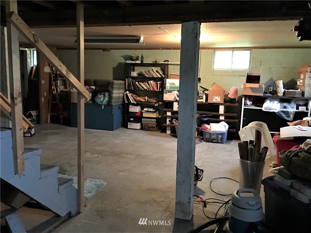 1668 Northeast Madison Road Poulsbo, WA 98370 - Photo 21 of 21 Gallery Image 21
