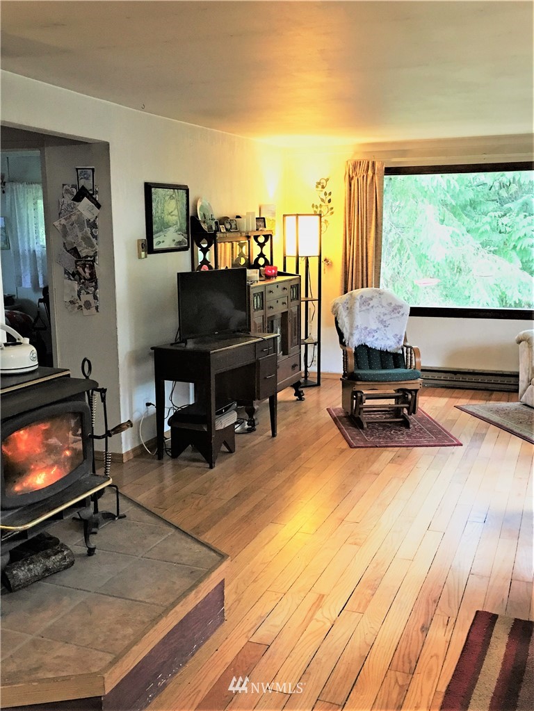 1668 Northeast Madison Road Poulsbo, WA 98370 - Photo 9 of 21 Gallery Image 9