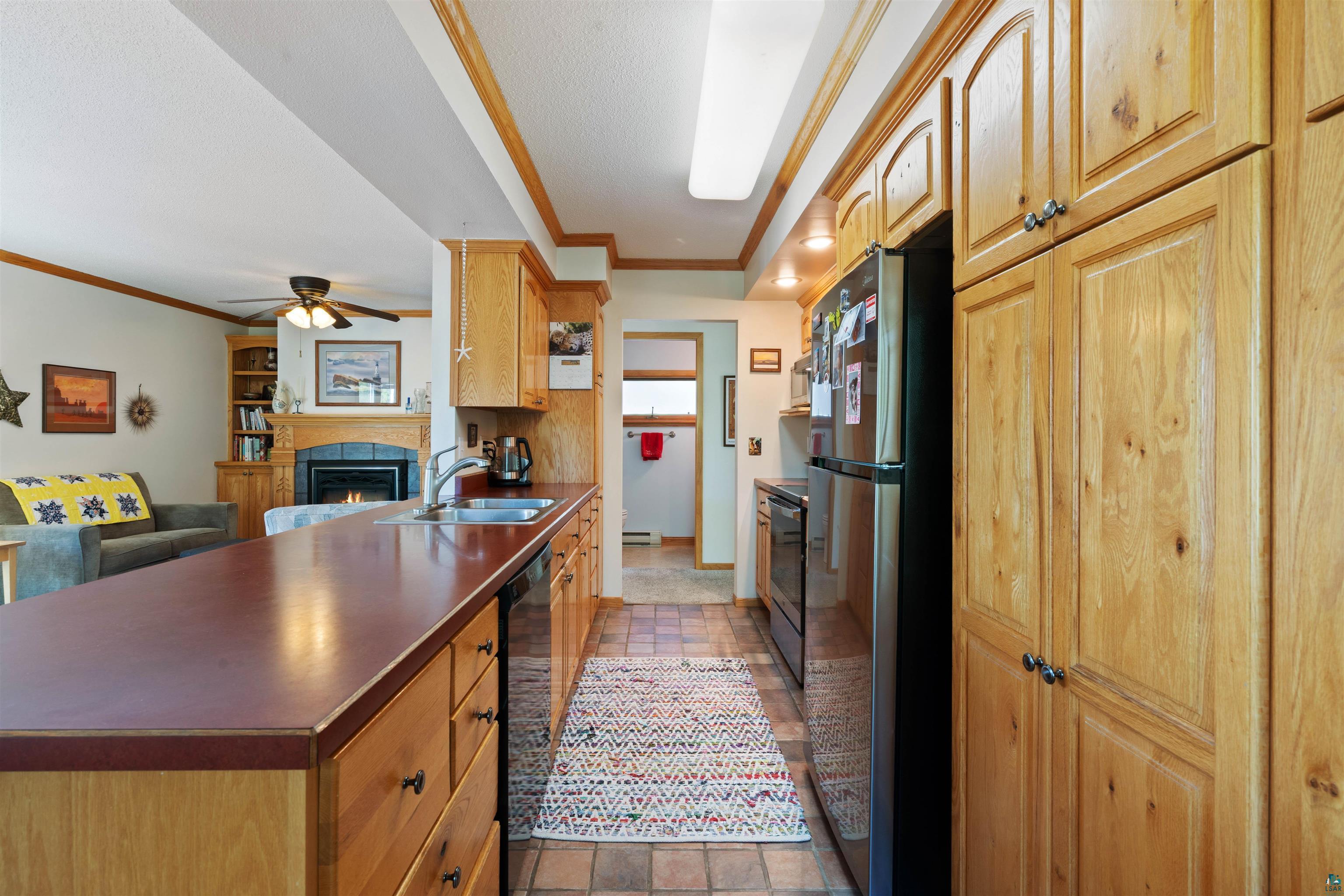 5306 Ivanhoe Street Duluth, MN 55804 - Photo 14 of 37