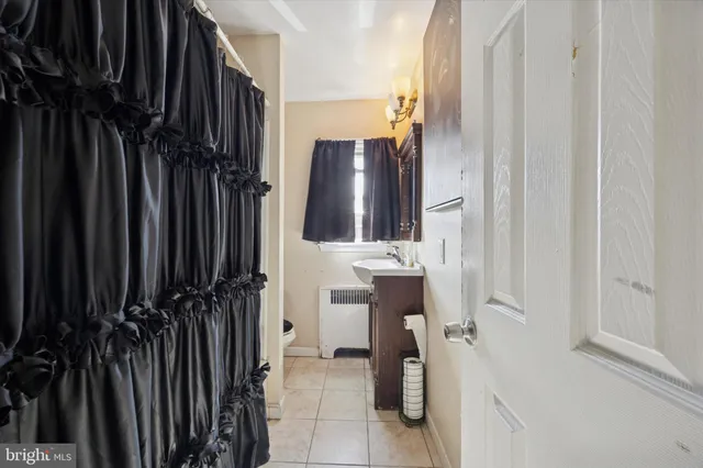 $225,000 | 209 East Greenwood Avenue, Upper Darby, PA 19050