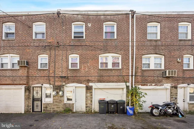 $225,000 | 209 East Greenwood Avenue, Upper Darby, PA 19050