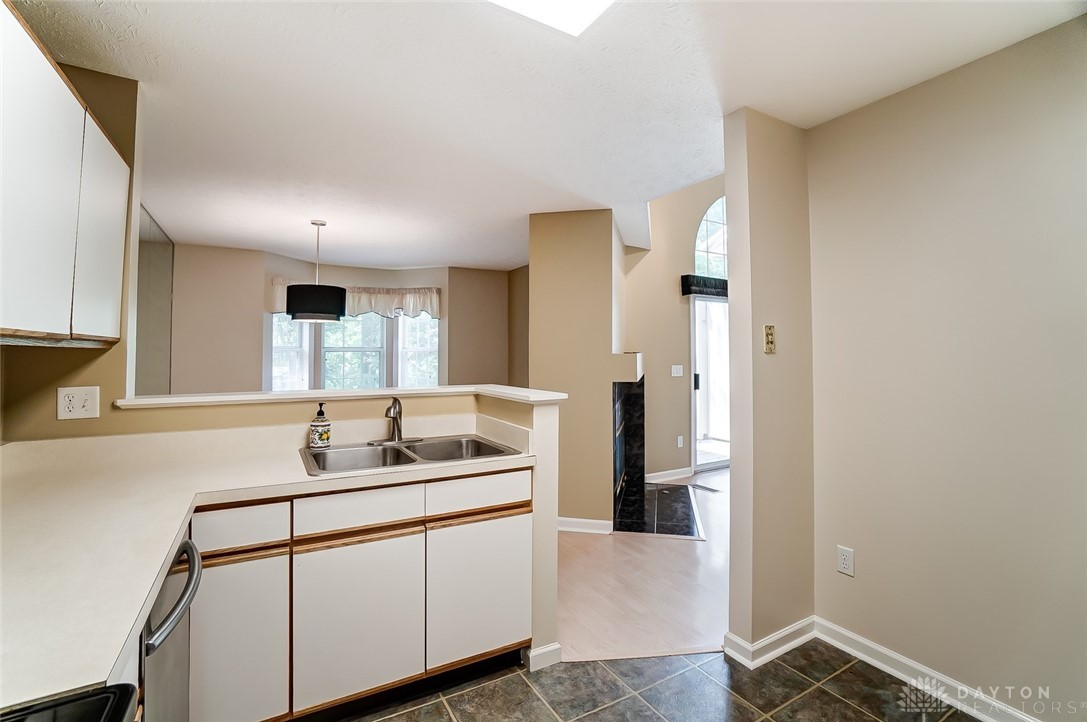 3930 West Summit Ridge Drive Beavercreek, OH 45430 - Photo 14 of 45