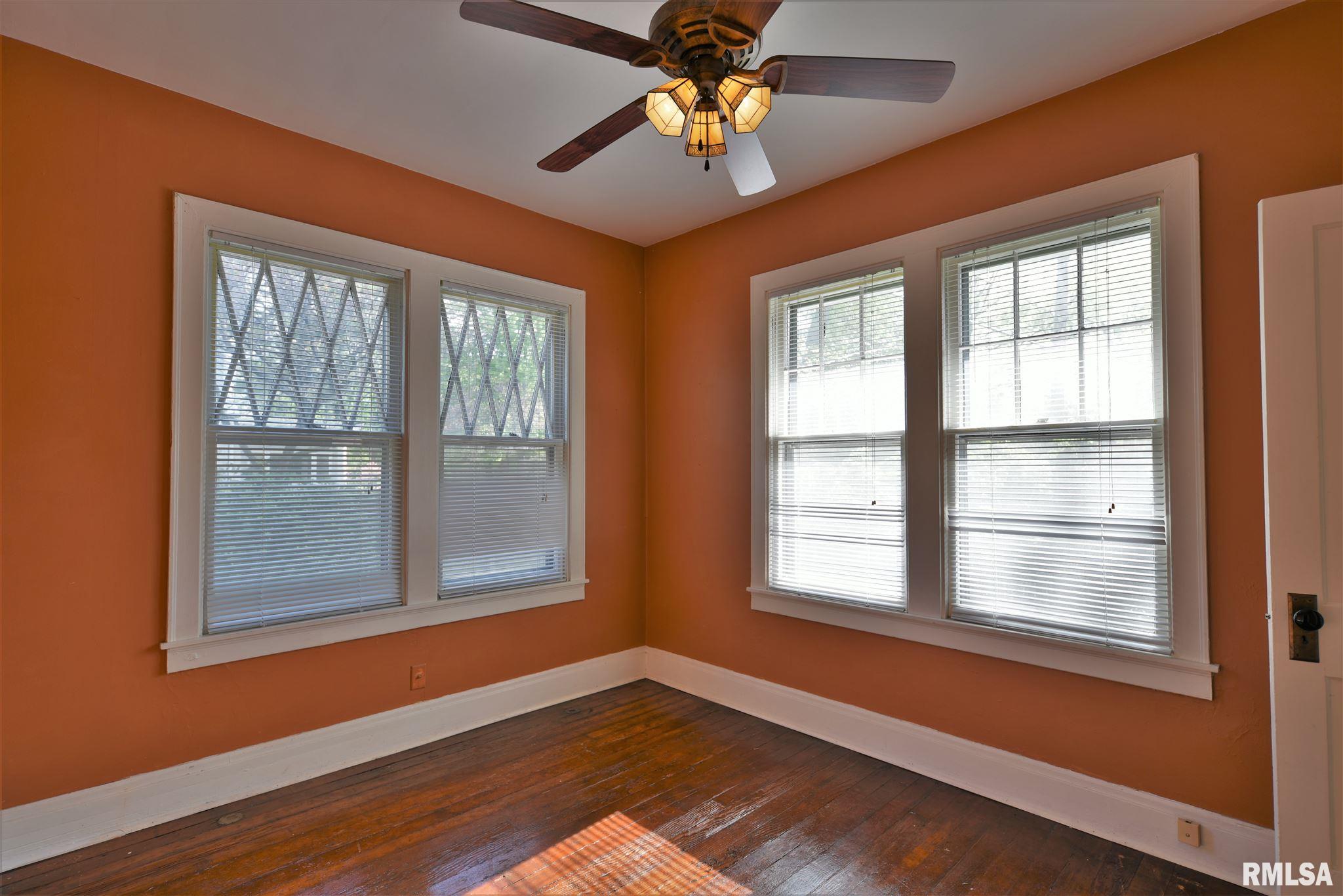 929 South Walnut Street Springfield, IL 62704 - Photo 14 of 31
