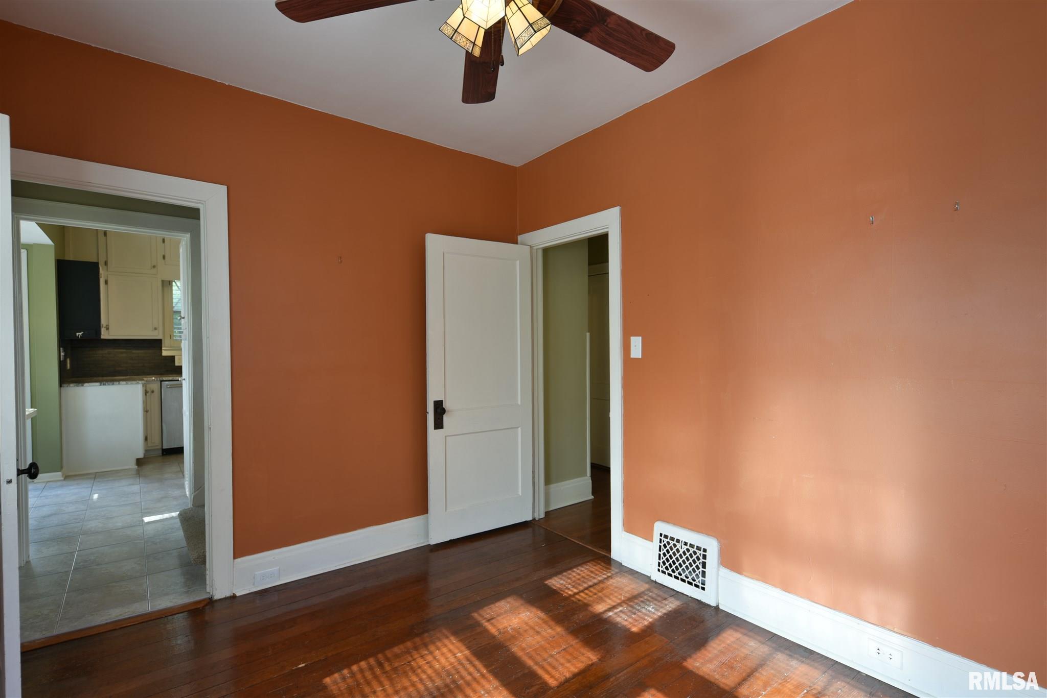 929 South Walnut Street Springfield, IL 62704 - Photo 16 of 31