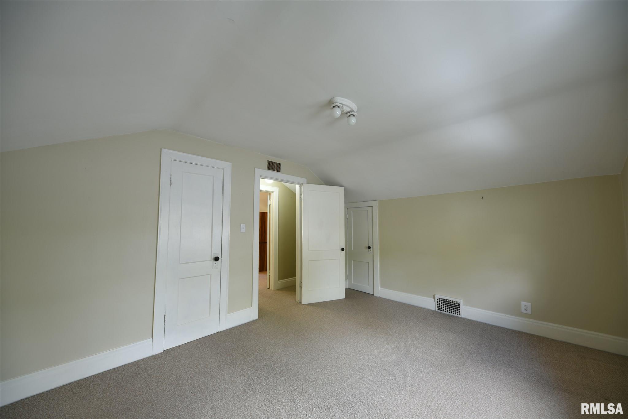 929 South Walnut Street Springfield, IL 62704 - Photo 25 of 31