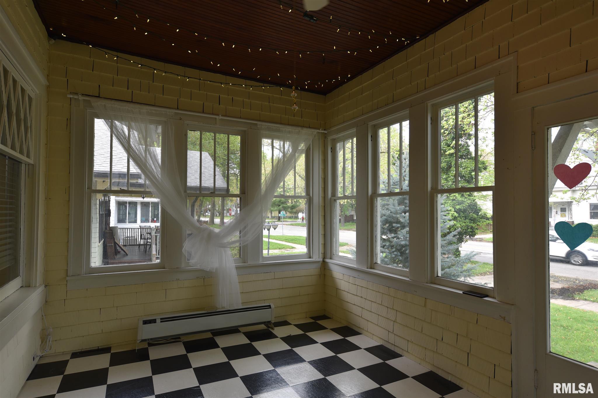 929 South Walnut Street Springfield, IL 62704 - Photo 27 of 31