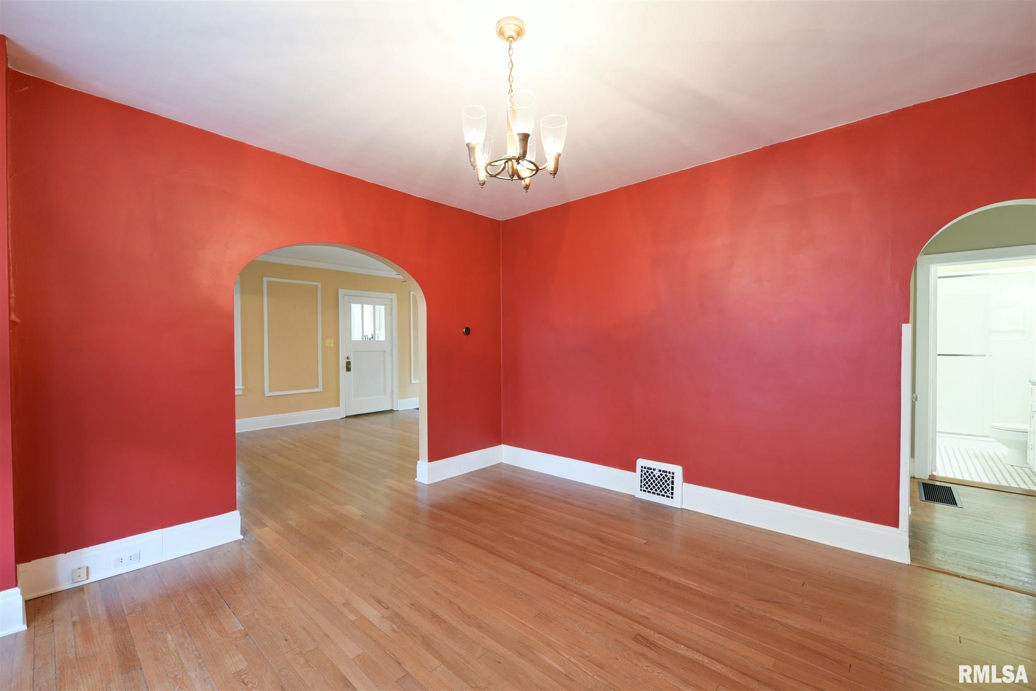 929 South Walnut Street Springfield, IL 62704 - Photo 9 of 31
