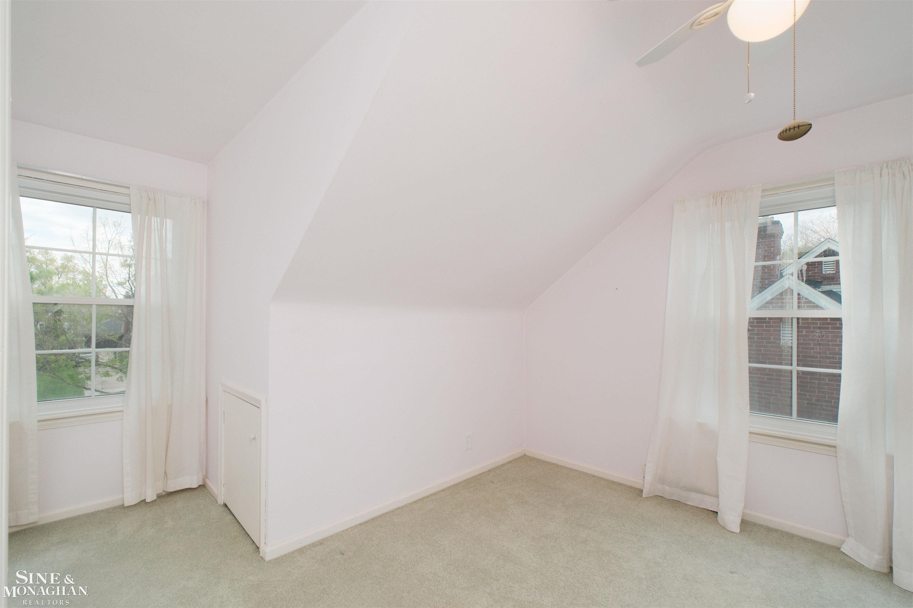 1726 Hawthorne Road Grosse Pointe Woods, MI 48236 - Photo 22 of 44