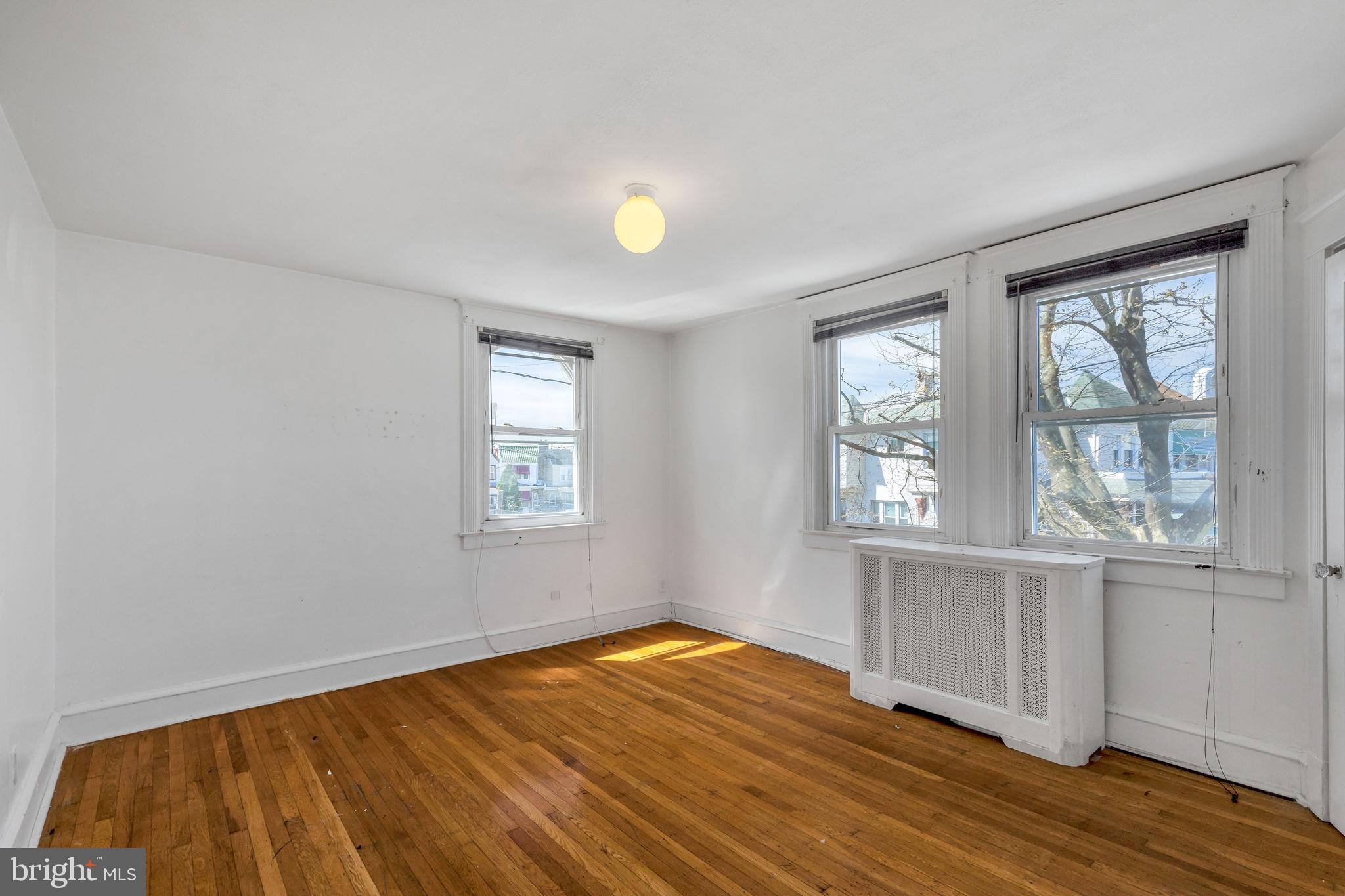 235 Shirley Road Upper Darby, PA 19082 - Photo 12 of 24