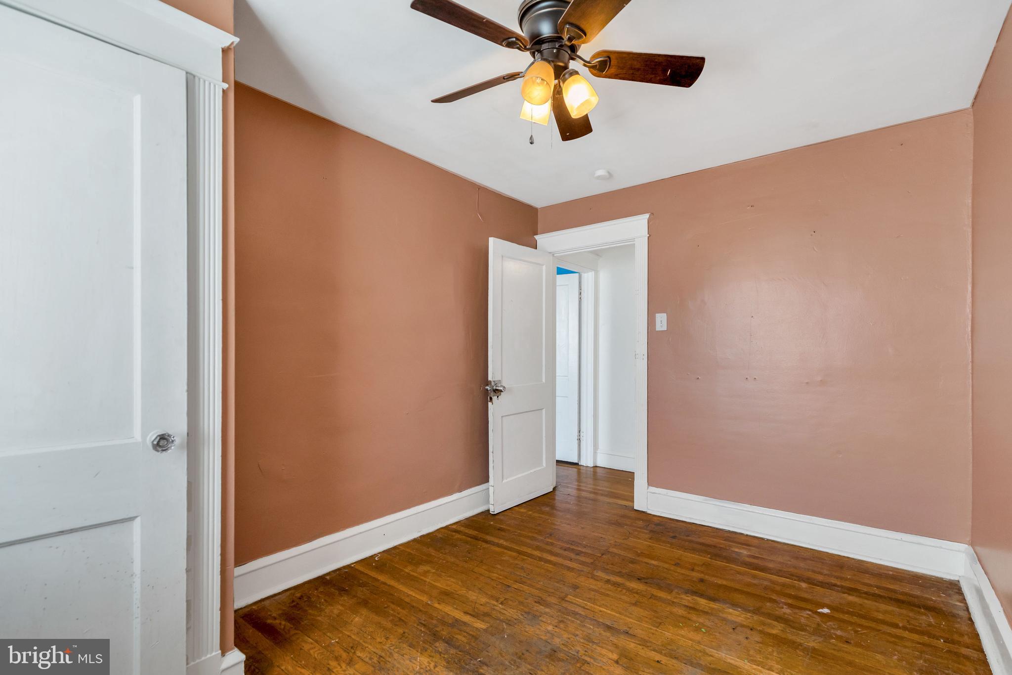 235 Shirley Road Upper Darby, PA 19082 - Photo 18 of 24