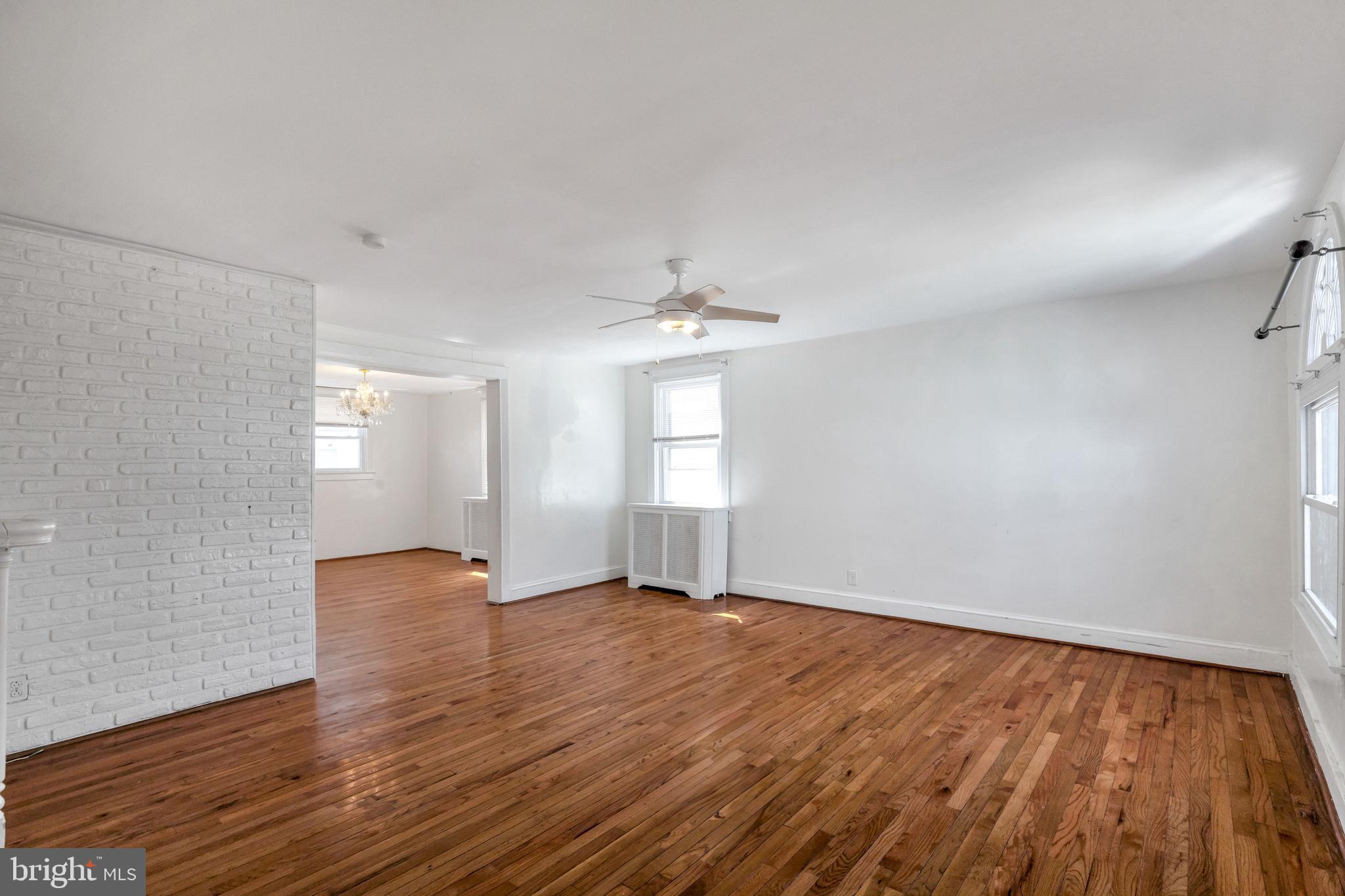 235 Shirley Road Upper Darby, PA 19082 - Photo 5 of 24