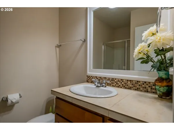 $569,900 | 2943 Northwest Corktree Lane, Albany, OR 97321