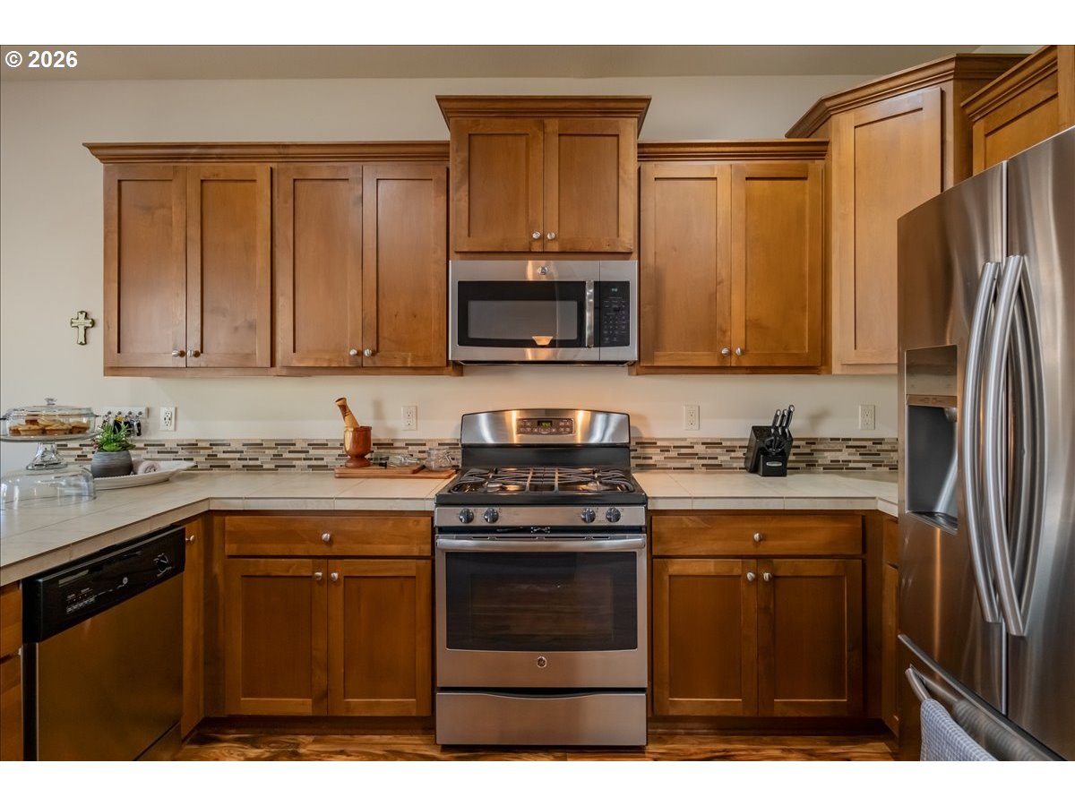 2943 Northwest Corktree Lane Albany, OR 97321 - Photo 15 of 39