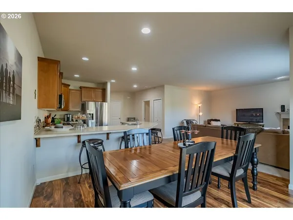 $569,900 | 2943 Northwest Corktree Lane, Albany, OR 97321