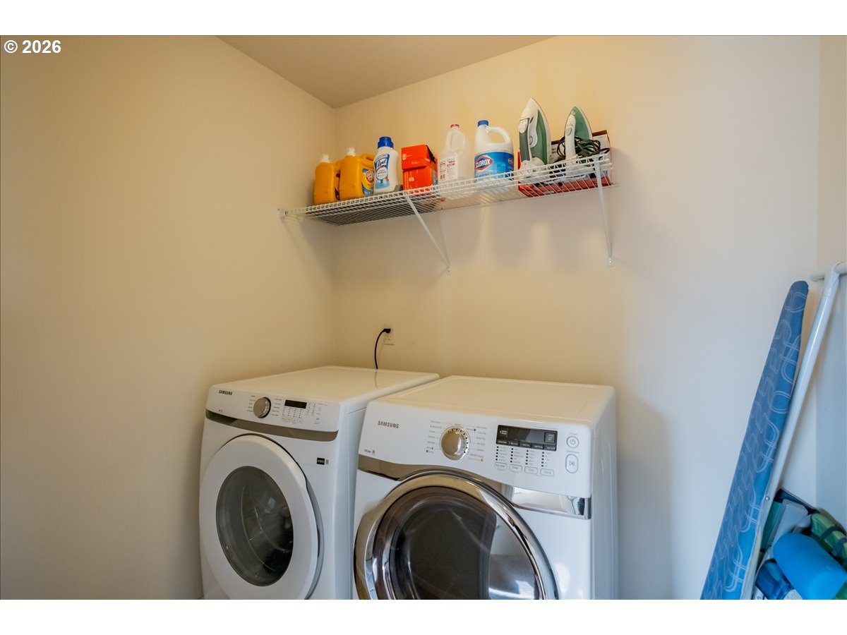 2943 Northwest Corktree Lane Albany, OR 97321 - Photo 36 of 39