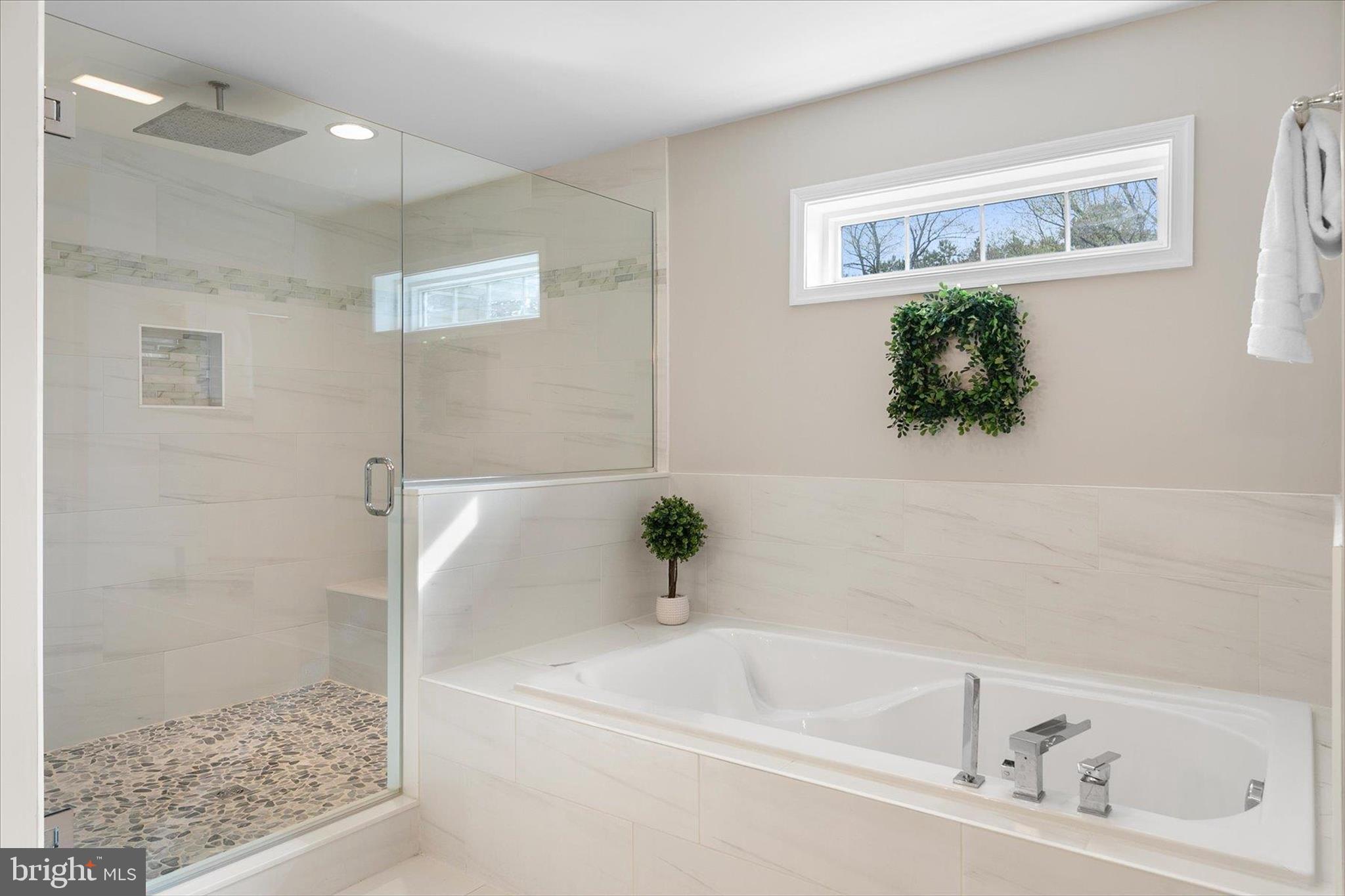 24697 Peterkins Road Georgetown, DE 19947 - Photo 24 of 54 Primary Bedroom Ensuite