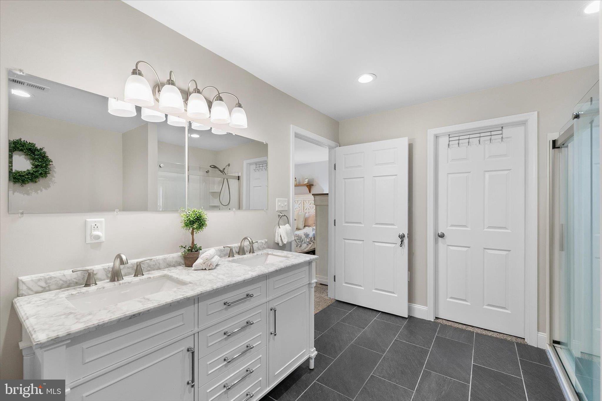 24697 Peterkins Road Georgetown, DE 19947 - Photo 32 of 54 Primary Bedroom Ensuite