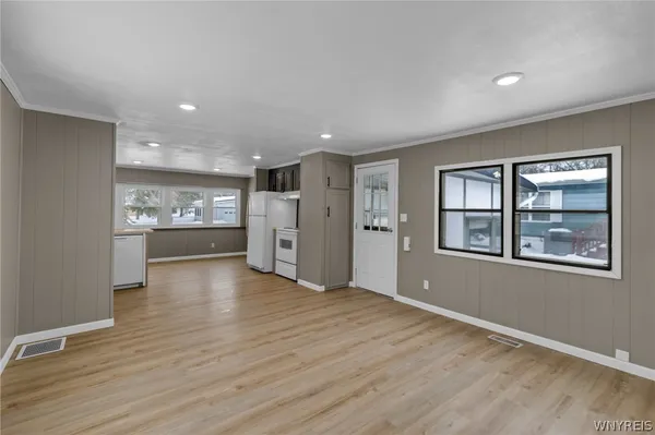 $74,900 | 77 Lakewood Village, Shelby, NY 14103